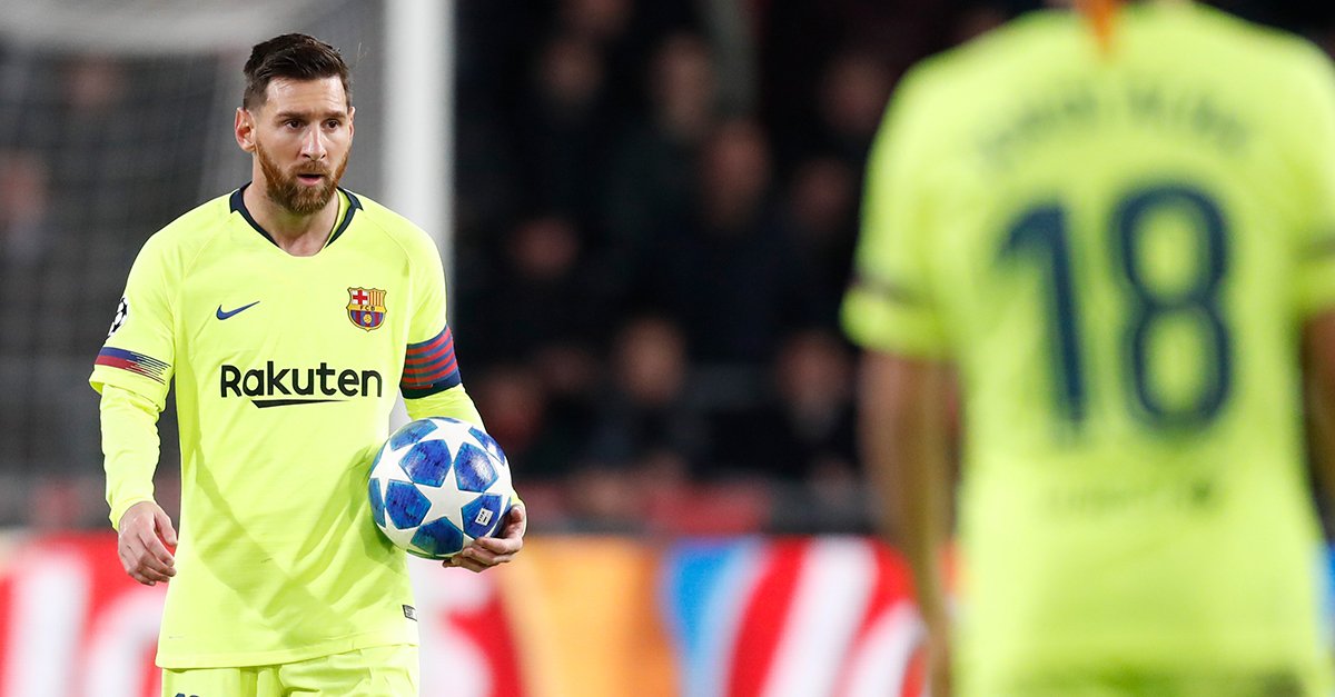 她以丰富的 她以丰富的