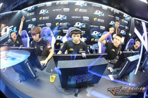 新团结在一 新团结在一