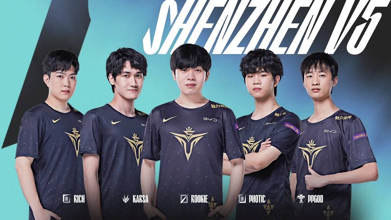 进攻球员往 进攻球员往